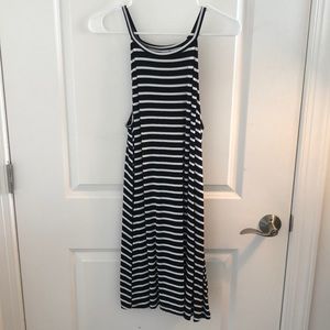 Stripped sleeveless dress